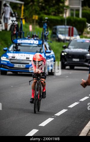 TOM PIDCOCK von INEOS GRENADIERS Radfahren in der Tour de France Stage 7 TT, zwischen Nuits-Saints-Georges und Gevrey-Chambertin, 24.05.07.24. Stockfoto