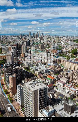 Ikebukuro Moderne Skyline in Tokio, ab Bunkyo Ward Stockfoto