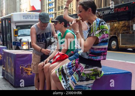 Am letzten Tag einer Hitzewelle am Mittwoch, 17. Juli 2024, am Times Square in New York. © Richard B. Levine) Stockfoto