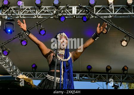 Dobet Gnahoré, Côte d’Ivoire’, Musiker, Vancouver Folk Music Festival, Vancouver, British Columbia, Kanada Stockfoto