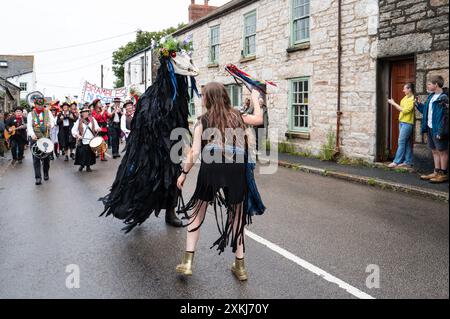 Lafrowda Day Festival Parade Going Underground St Just Penwith Cornwall Stockfoto