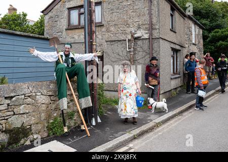 Lafrowda Day Festival Parade Going Underground St Just Penwith Cornwall Stockfoto