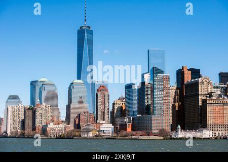 Skyline von Manhattan Skyline von Manhattan von der Freiheitsstatue Island. New York City, New York, USA. Jersey City Freiheitsstatue Island New Jersey Vereinigte Staaten von Amerika Copyright: XGuidoxKoppesxPhotox Stockfoto