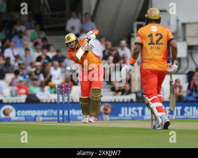 London, Großbritannien. Juli 2024. London, England, 23. Juli 2024: Aneurin Donald (21 Birmingham Phoenix) beim Spiel der Hundred Group Stage zwischen Oval Invincibles Men und Birmingham Phoenix Men im Kia Oval in London. (Jay Patel/SPP) Credit: SPP Sport Press Photo. /Alamy Live News Stockfoto