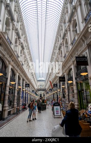Historisches Einkaufszentrum de Passage, Fußgängerzone, im Stadtzentrum von den Haag, Niederlande, Stockfoto