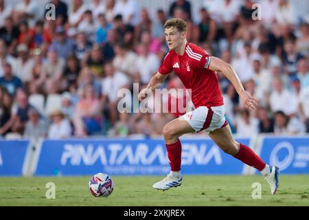 San Pedro Del Pinatar, Spanien. Juli 2024. MURCIA, SPANIEN - 23. JULI: Ryan Yates aus Nottingham Forest in Aktion während des Freundschaftsspiels zwischen Nottingham Forest und Millwall im Pinatar Arena Stadium am 23. Juli 2024 in Murcia, Spanien. (Foto von Francisco Macia/Photo Players Images/Magara Press) Credit: Magara Press SL/Alamy Live News Stockfoto