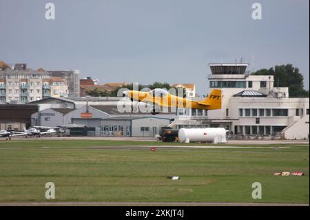 Blick auf den Brighton City Airport, lokal bekannt als Shoreham Airport West Sussex Stockfoto