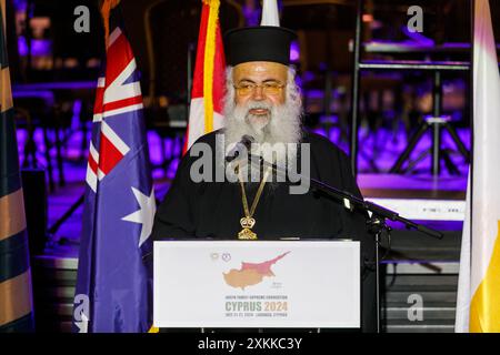 Limassol, Limassol, Zypern. Juli 2024. Erzbischof GEORG von Zypern hält seine Rede während der Zeremonie in Limassol, Zypern, am 22. Juli 2024. Die AHEPA (American Hellenic Educational Progressive Association) Familienversammlung findet in Zypern statt, um den 50. Jahrestag der türkischen Invasion zu feiern, die zur Besetzung von 37 % der Insel seit 1974 führte. (Credit Image: © Kostas Pikoulas/ZUMA Press Wire) NUR REDAKTIONELLE VERWENDUNG! Nicht für kommerzielle ZWECKE! Stockfoto