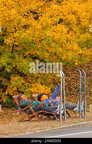 Halloween Dekoration im Schlepptau von Glen, White Mountains, Carroll County, New Hampshire, New England, Ostküste, USA Stockfoto