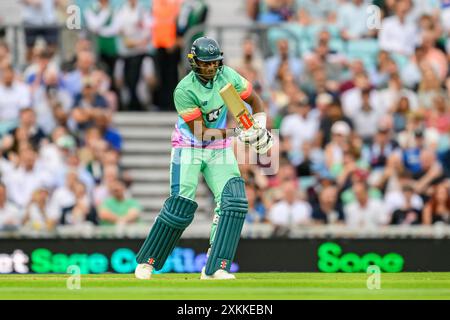 LONDON, VEREINIGTES KÖNIGREICH. 23. Juli, 24. Tawanda Muyeye von Oval Invincibles in Aktion während der Hundred - Oval Invincibles vs Birmingham Phoenix am Dienstag, den 23. Juli 2024 in LONDON ENGLAND. Quelle: Taka Wu/Alamy Live News Stockfoto