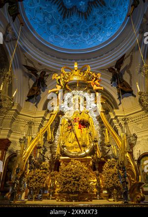 Altar der Virgen de los Remedios im Heiligtum von Fregenal de la Sierra, Badajoz Stockfoto