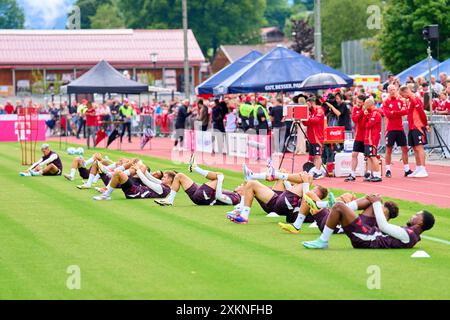 Rottach Egern, Deutschland. Juli 2024. FC BAYERN München Trainingslager 1.Deutsche Fußball-Liga, in Rottach-Egern, Tegernsee, 22. Juli 2024 Saison 2024/2025, FCB, Fotograf: ddp Images/STAR-Images Credit: ddp Media GmbH/Alamy Live News Stockfoto