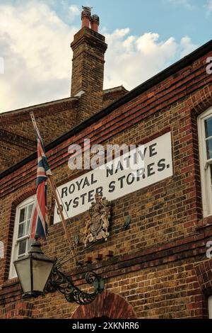 Das Gebäude der Royal Native Oyster Stores in Whitstable, Kent. UK Stockfoto