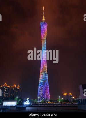 Nachtansicht auf den Canton Tower in Guangzhou, China Stockfoto