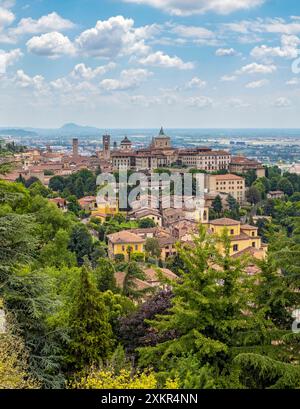 Blick auf Citta alta - Oberstadt, Bergamo, Italien Stockfoto