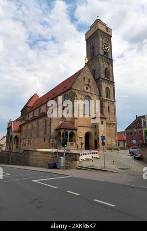 Deutschland, Bamberg, 10.07.2024 Bamberg ist eine Stadt im Norden des deutschen Bundeslandes Bayern. Sie liegt an der Muendung der Fluesse Regnitz und Main und erstreckt sich ueber 7 Huegel. Foto: Die obere Pfarre oder Kirche unsere Liebe Frau ist eine gotische römisch-katholische Pfarrkirche Stadt Bamberg *** Germany, Bamberg, 10 07 2024 Bamberg ist eine Stadt im Norden Bayerns. Sie liegt am Zusammenfluss von Regnitz und Main und erstreckt sich über 7 Hügel Foto die Oberpfarrei oder Marienkirche ist eine gotische römisch-katholische Pfarrkirche Bamberg Stockfoto