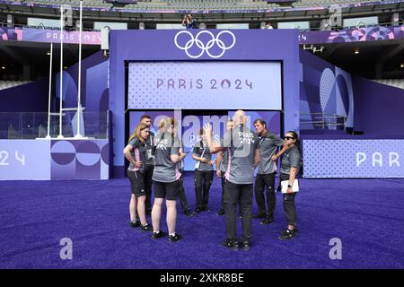 Paris, Frankreich. Juli 2024. Julien Mattia/Le Pictorium - Rugby 7s - Paris 2024 - 24/07/2024 - France/seine Saint Denis/Paris - Illustrationen des Stade de France in den Farben von Paris 2024, am ersten Tag der Olympischen Wettkämpfe, am 24. Juli 2024 Credit: LE PICTORIUM/Alamy Live News Stockfoto