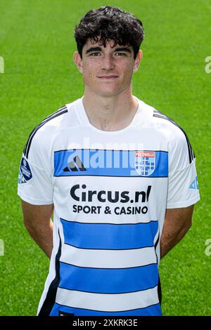 Zwolle, Niederlande. Juli 2024. ZWOLLE, NIEDERLANDE - 24. JULI: Anselmo Garcia MacNulty von PEC Zwolle während des Fotoaufrufs von PEC Zwolle im MAC3Park Stadion am 24. Juli 2024 in Zwolle, Niederlande. (Foto: Broer van den Boom/Orange Pictures) Credit: Orange Pics BV/Alamy Live News Stockfoto