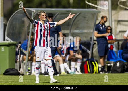 Sint Michielsgestel, Niederlande. Juli 2024. ST. MICHIELSGESTEL - 24.07.2024. Sportpark Zegenwerp. Eredivisie voetbal. Vorsaison 2024-2025. Willem II - Patro Eisden (freundlich). Willem II Spieler Mickael Tirpan. Beschreibung: Pro Shots/Alamy Live News Stockfoto