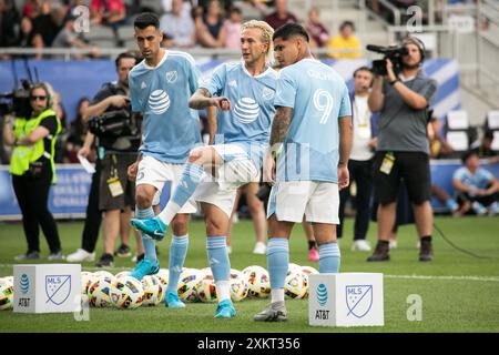 Columbus, Ohio, USA. Juli 2024. Inter-Miami-Mittelfeldspieler Sergio Busquets (links), Torontos FC-Stürmer Federico Bernardeschi (Mitte), Columbus-Crew-Stürmer Cucho Hernandez (rechts). Die MLS All-Star Challenge findet am Tag vor dem All-Star-Spiel zwischen MLS und Liga MX im Feld Lower.com statt. Quelle: Kindell Buchanan/Alamy Live News Stockfoto