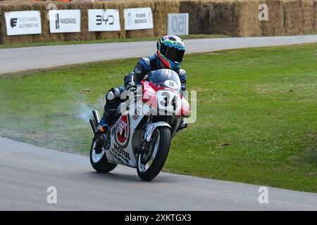 Mat Oxley, Steve Parrish, Suzuki RGV 500, Grand Prix Motorcycles: 75 Years of Racing, 75-jähriges Jubiläum der Motorradrennen-Weltmeisterschaft Stockfoto