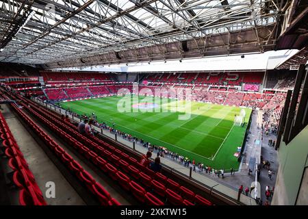 Eindhoven, Niederlande. Juli 2024. EINDHOVEN, 24.07.2024, Philips Stadium, Lichtstadderby Season 2024/2025, PSV - FC Eindhoven, neues Gras im Stadion Credit: Pro Shots/Alamy Live News Stockfoto