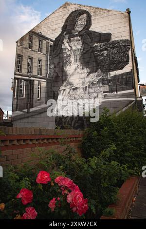 Hartlepool, atemberaubender Blick auf das Hartlepool Headland mit seinem historischen Leuchtturm, der zerklüfteten Küste und dem lebhaften Küstencharme. Stockfoto