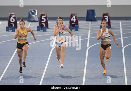 Gina Lückenkemper aus Deutschland, Amy Hunt aus Großbritannien und Rani Rosius aus Belgien traten im 100-m-Halbfinale beim Leichtathletik-Europameister an Stockfoto