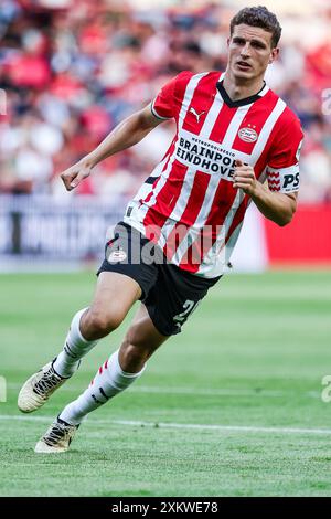 Eindhoven, Niederlande. Juli 2024. EINDHOVEN, 24.07.2024, Philips Stadium, Lichtstadderby Season 2024/2025, PSV - FC Eindhoven, PSV-Spieler Guus Til während des Spiels PSV - Eindhoven Credit: Pro Shots/Alamy Live News Stockfoto