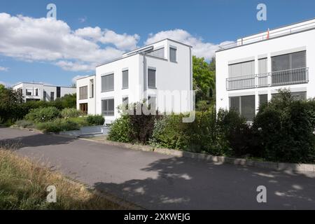 Häuser aus der Bauhausarchitektur in Weimar. Neubau am Horn Stockfoto