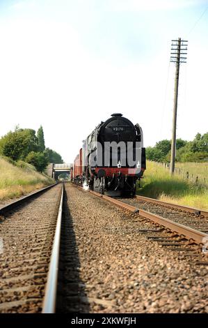 '92212' läuft als '92178' bei Woodthorpe mit gemischten Waren. Stockfoto