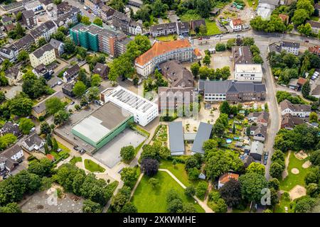 Luftbild, Willy-Brandt-Schule, Gesamtschule, Styrum, Mülheim an der Ruhr, Ruhrgebiet, Nordrhein-Westfalen, Deutschland ACHTUNGxMINDESTHONORARx60xEURO *** Luftansicht, Willy Brandt School, umfassende Schule, Styrum, Mülheim an der Ruhr, Ruhrgebiet, Nordrhein-Westfalen, Deutschland ATTENTIONxMINDESTHONORARx60xEURO Stockfoto