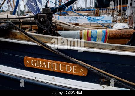 MARIEHAMN, Åland, FINNLAND – 24. JULI 2024: Das Großschiff Dankbarkeit war eines der ersten, die Mariehamn erreichten. Tag 1 der dreitägigen Åland-Etappe des Tall Ships Race 2024 im Haupthafen, Mariehamn, Åland, Finnland. Foto: Rob Watkins/Alamy Live News. INFO: Das Tall Ships Race ist eine jährliche Segelveranstaltung mit historischen und modernen Großschiffen. Es fördert internationale Freundschaft und Jugendausbildung und zieht Teilnehmer und Zuschauer weltweit an, um maritimes Erbe und die Kunst des traditionellen Segelns zu feiern. Stockfoto