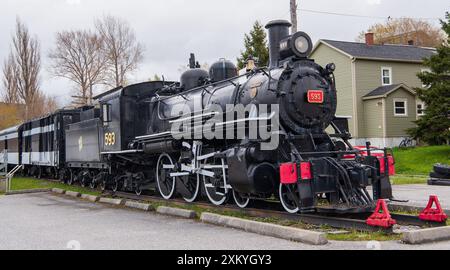 Das Historic Train Site and Museum in Corner Brook zeigt die atemberaubende Schmalspurdampflokomotive Nr. 593 der Newfoundland Railway. Stockfoto