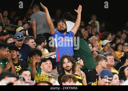 Columbus, Ohio, USA. Juli 2024. Ein Liga-MX-Fan bejubelt sein Team gegen die MLS All Stars in ihrem Spiel in Columbus, Ohio. Brent Clark/Cal Sport Media/Alamy Live News Stockfoto