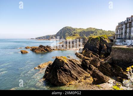 Blick über die felsige Bucht vom Capstone Hill in der Devonshire-Stadt Ilfracombe Stockfoto