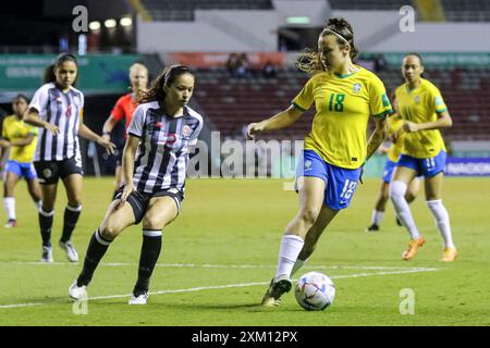 Rafa Levis (Brasilien) beim Spiel Costa Rica gegen Brasilien am 16. August 2022 beim FIFA U-20-Frauen-Weltmeisterschaft Costa Rica. (Foto: Martín Fonseca/Latin Sp Stockfoto