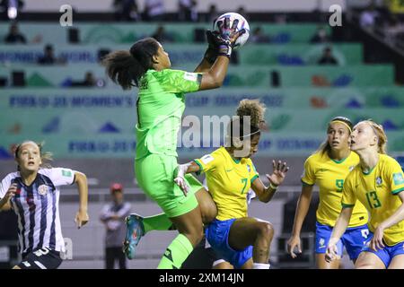 Torhüter Genesis Perez aus Costa Rica und Luany da Silva aus Brasilien während der FIFA U-20-Frauen-Weltmeisterschaft Costa Rica gegen Brasilien am August Stockfoto