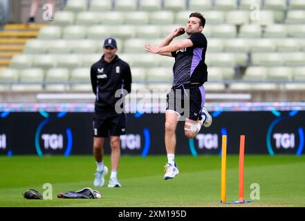 James Anderson und Mark Wood Bowling in England während einer Nets Session in Edgbaston, Birmingham. Bilddatum: Donnerstag, 25. Juli 2024. Stockfoto