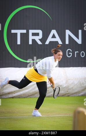 Berlin, 19. Juni 2024: Jule NIEMEIER (GER) spielt während ihres WTA 500 ecoTRANS Ladies German Open Doppel-Spiels mit Noma NOHA AKUGUE gegen Demi SCHUURS (NED) und Luisa STEFANI (BRA) im Rot Weiss Tennis Club Stockfoto