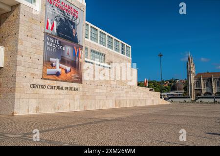 Lissabon Portugal - 16 . Juni 2024 . Centro Cultural de Belem (Kulturzentrum belem). Großes Museum und Kulturzentrum mit Ausstellungen und Kunstsammlungen Stockfoto