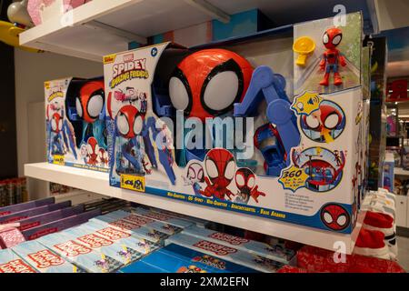 Die Arcade im Hauptkaufhaus von Macy bietet Spiele und Spielzeug, Herald Square, New York City, USA 2024 Stockfoto