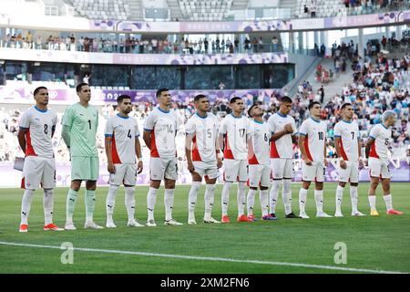 Bordeaux, Frankreich. Juli 2024. Paraguay Team Gruppenaufstellung (PAR) Fußball/Fußball : Paris 2024 Olympische Spiele Männer Fußball Gruppe D Spiel zwischen Japan 5-0 Paraguay im Stade de Bordeaux in Bordeaux, Frankreich . Quelle: Mutsu Kawamori/AFLO/Alamy Live News Stockfoto