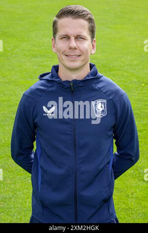 Hengelo, Niederlande. Juli 2024. HENGELO, NIEDERLANDE - 25. JULI: Tobias Versluis vom FC Twente während des Fotoaufrufs des FC Twente beim FC Twente Heracles Academie am 25. Juli 2024 in Hengelo, Niederlande. (Foto: Broer van den Boom/Orange Pictures) Credit: Orange Pics BV/Alamy Live News Stockfoto