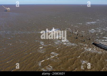 Bilder der Mobile Bay Ferry - Fort Morgan Landing bei sehr starkem Wind. Die Mobile Bay Ferry überquert die wunderschöne Mobile Bay in Alabama und verbindet SR 1 Stockfoto