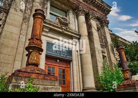 Das ehemalige United States Post Office and Federal Building ist ein historisches Gebäude in der Innenstadt von Zanesville, Ohio Stockfoto