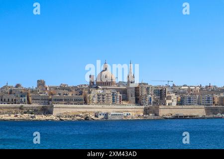 Skyline von Valletta ab Sirmione Stockfoto