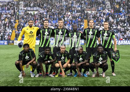 Kilmarnock, Großbritannien. Juli 2024. Die Spieler von Cercle posieren für den Fotografen bei einem Fußballspiel zwischen dem schottischen Kilmarnock FC und dem belgischen Cercle Brugge am Donnerstag, dem 25. Juli 2024 in Kilmarnock, Schottland. BELGA FOTO TOM GOYVAERTS Credit: Belga Nachrichtenagentur/Alamy Live News Stockfoto