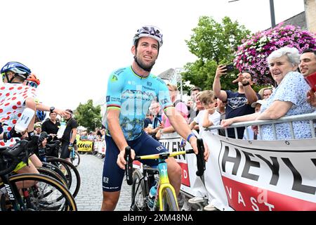 Herentals, Belgien. Juli 2024. Der britische Mark Cavendish aus Astana Qazaqstan wurde vor dem Radrennen „Natourkriterium Herentals“ am Donnerstag, dem 25. Juli 2024 in Herentals, abgebildet. Der Wettbewerb ist Teil der traditionellen „Kriterien“, bei denen vor allem Radfahrer auf der Tour de France teilnehmen. BELGA PHOTO MAARTEN STRAETEMANS Credit: Belga News Agency/Alamy Live News Stockfoto