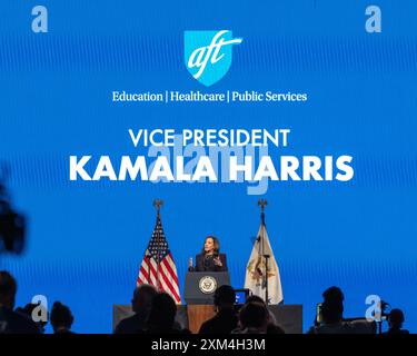 Houston, USA. Juli 2024. Vizepräsidentin Kamala Harris war der Hauptredner der AFT Convention 2024 in Houston, Texas am 25. Juli 2024. Die AFT (American Federation of Teachers) ist die erste Gewerkschaft, die Kamala Harris' Präsidentschaftskandidaten unterstützt. (Foto: Jennifer Lake/SIPA USA) Credit: SIPA USA/Alamy Live News Stockfoto